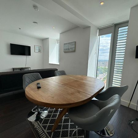 Cozy One Bedroom Flat 20 Mins Central London Bp142 Esterno foto